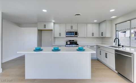 Mccoig, LAS VEGAS, NV 89119
