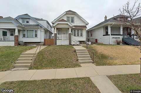 76Th, MILWAUKEE, WI 53219
