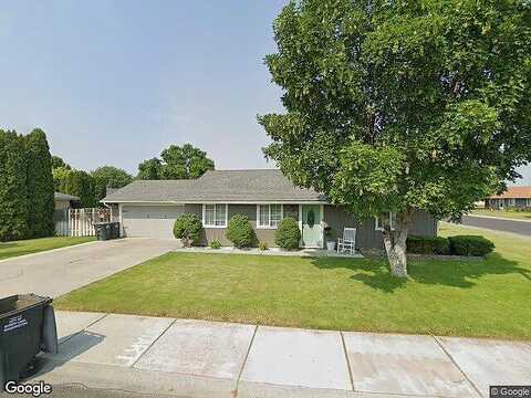 Bobbi, MOSES LAKE, WA 98837