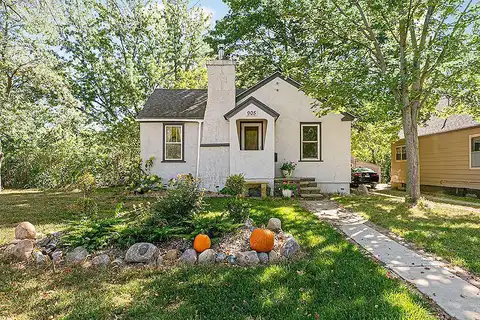 Front, SAINT PETER, MN 56082