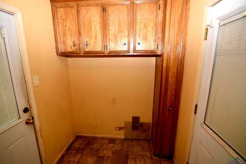 Circle, LONGVIEW, TX 75602