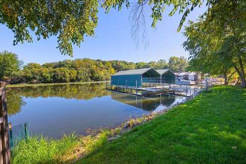 Casco Point, WAYZATA, MN 55391