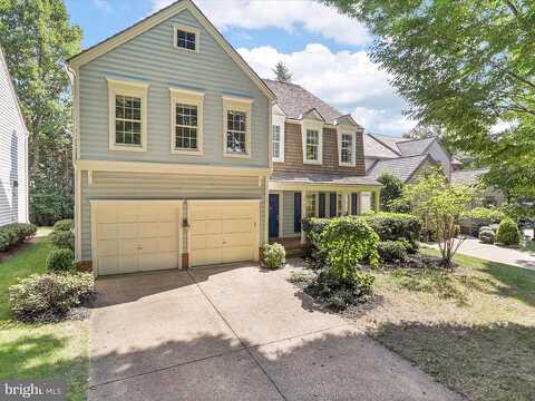 Courthouse Oaks, VIENNA, VA 22181