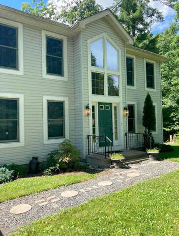 Horseshoe, EAST STROUDSBURG, PA 18301