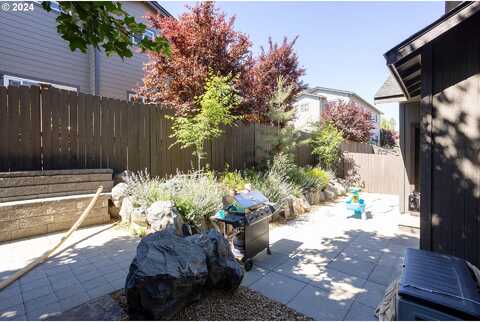 Donegon, BEND, OR 97701