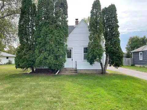 4Th, CAMBRIDGE, MN 55008