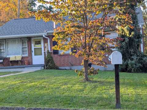Surrey, STAUNTON, VA 24401