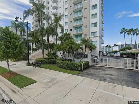 Bay, SUNNY ISLES BEACH, FL 33160