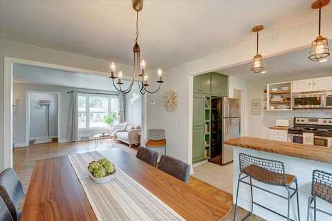 Macarthur, MADISON, WI 53714