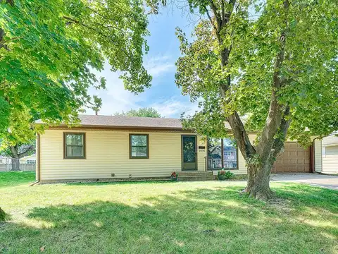 Jackson, SHAKOPEE, MN 55379