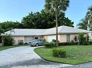 Seagrape, HOBE SOUND, FL 33455