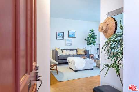 Manitoba St, Playa Del Rey, CA 90293