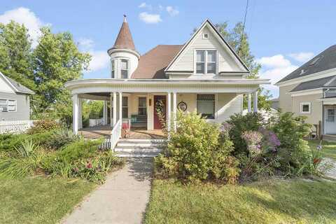 Main, MOUNT HOREB, WI 53572