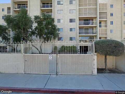 N Royal Crest Cir, Las Vegas, NV 89169