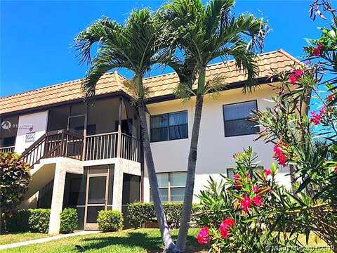 Golf Colony Ct, Lake Worth, FL 33467