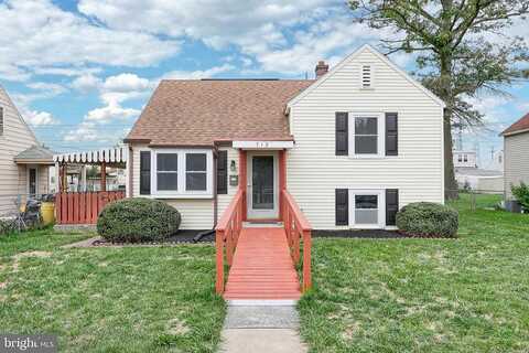 Parkway, YORK, PA 17404