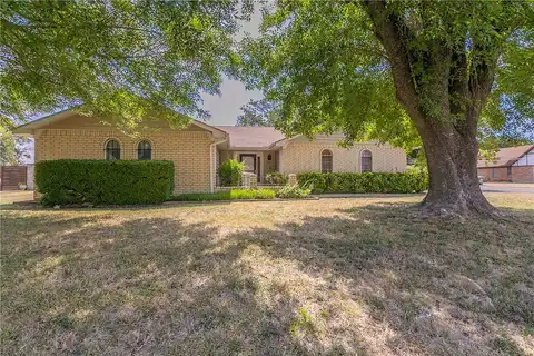 Pinewood, HEWITT, TX 76643