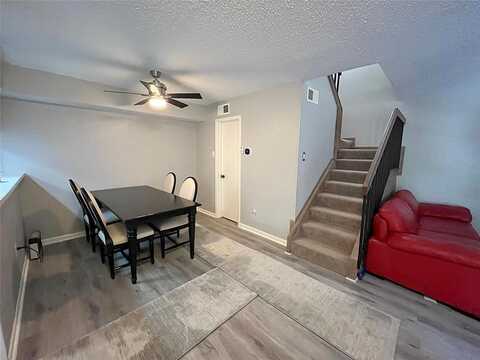 Preston Oaks Rd, Dallas, TX 75254