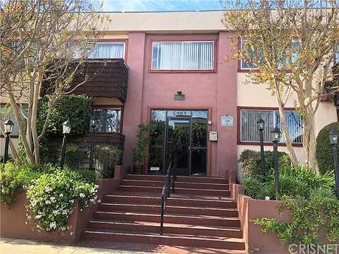 Newcastle Ave, Encino, CA 91316