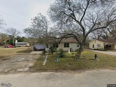 Vickers, SEGUIN, TX 78155