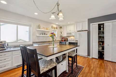 Oxford, SAINT PAUL, MN 55126