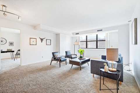S 1St St, Minneapolis, MN 55401