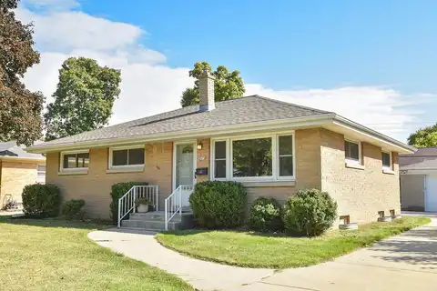75Th, MILWAUKEE, WI 53220