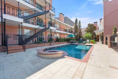 Cole Ave, Dallas, TX 75204