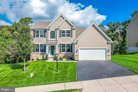 Pippen, DOWNINGTOWN, PA 19335