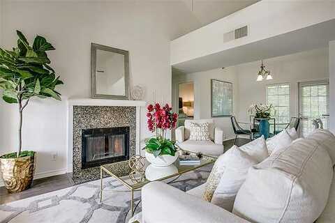 San Jacinto St, Dallas, TX 75204