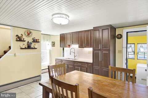 Kutztown, READING, PA 19605