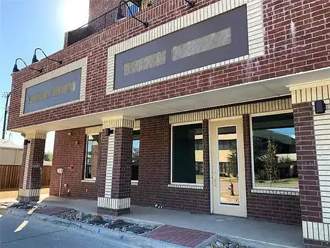S Mill St, Lewisville, TX 75057