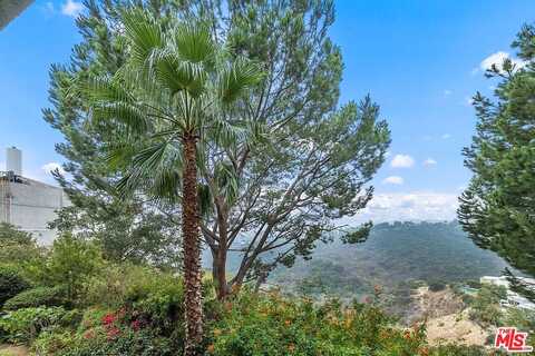 Roscomare Rd, Los Angeles, CA 90077