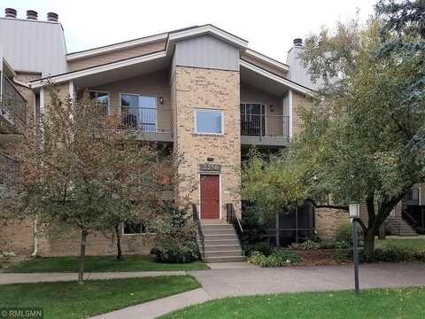 Ridge Dr, Saint Louis Park, MN 55416