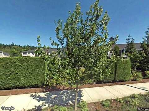 132Nd, BELLEVUE, WA 98005