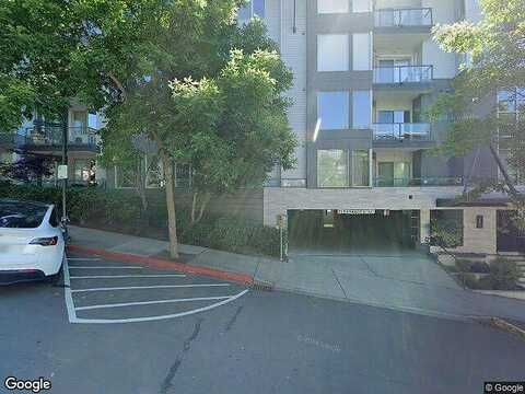 1St, KIRKLAND, WA 98033