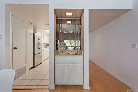 E 21St St, Signal Hill, CA 90755