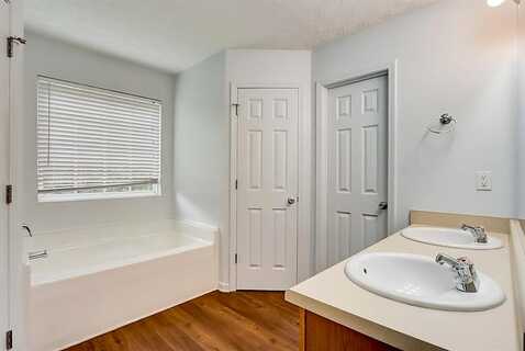 Rockhouse Rd, Senoia, GA 30276