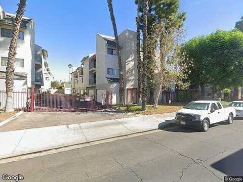 Keswick St, Winnetka, CA 91306