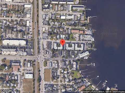 Croton Ave, Lantana, FL 33462
