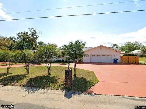 Louise, PANAMA CITY, FL 32401