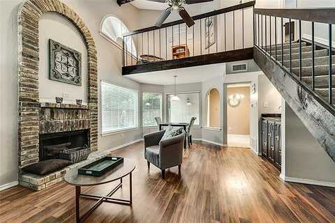 Montfort Dr, Dallas, TX 75254