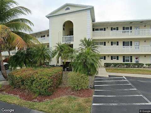 Stratford Place Cir, Fort Myers, FL 33919