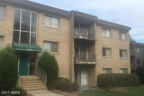 Dara Dr, Woodbridge, VA 22192
