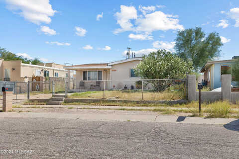 30Th, TUCSON, AZ 85713