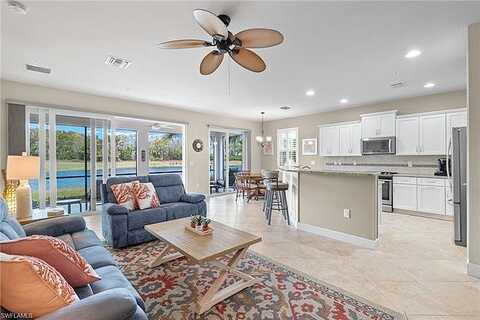 Glastonbury Cir, Fort Myers, FL 33913