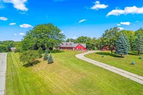 Kings, WAUKESHA, WI 53188