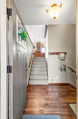 Brianna, SARTELL, MN 56377