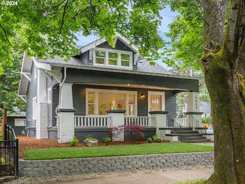 Rodney, PORTLAND, OR 97211