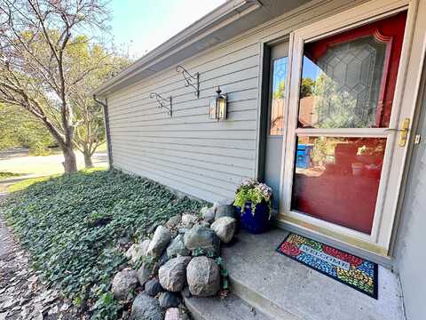 Yorktown, MINNEAPOLIS, MN 55442